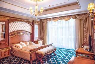 Гостиница Гранд Палас Светлогорск Президентский двухкомнатный люкс с балконом и видом на море-3